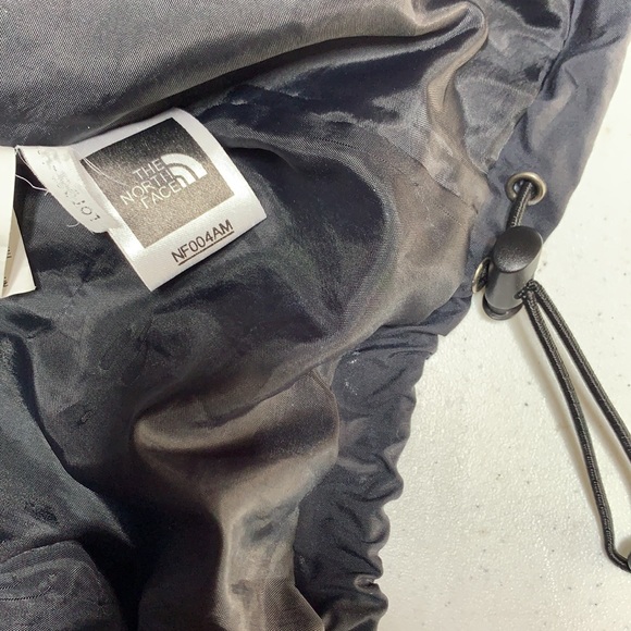 The North Face Ski Jacket - Large - Black/Blue - Picture 6 of 7